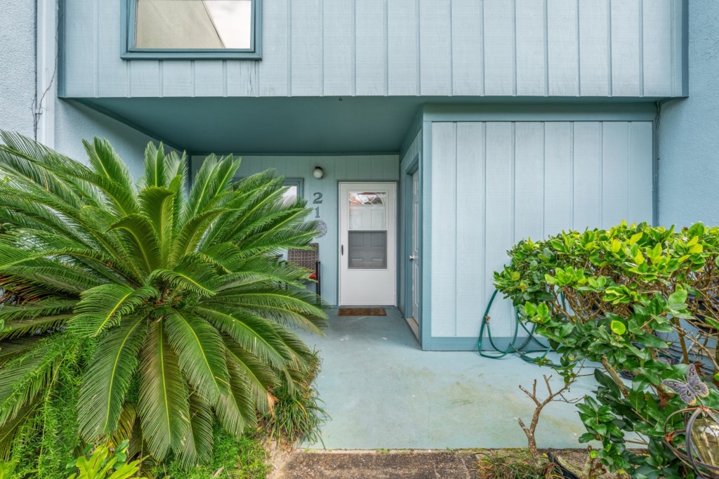 25-web-or-mls-22400-front-beach-rd-21