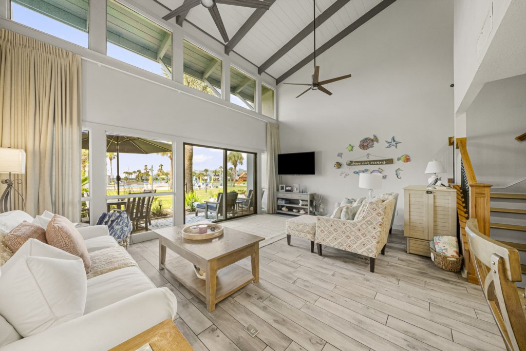 11-web-or-mls-22400FrontBeachRdUnit37-15