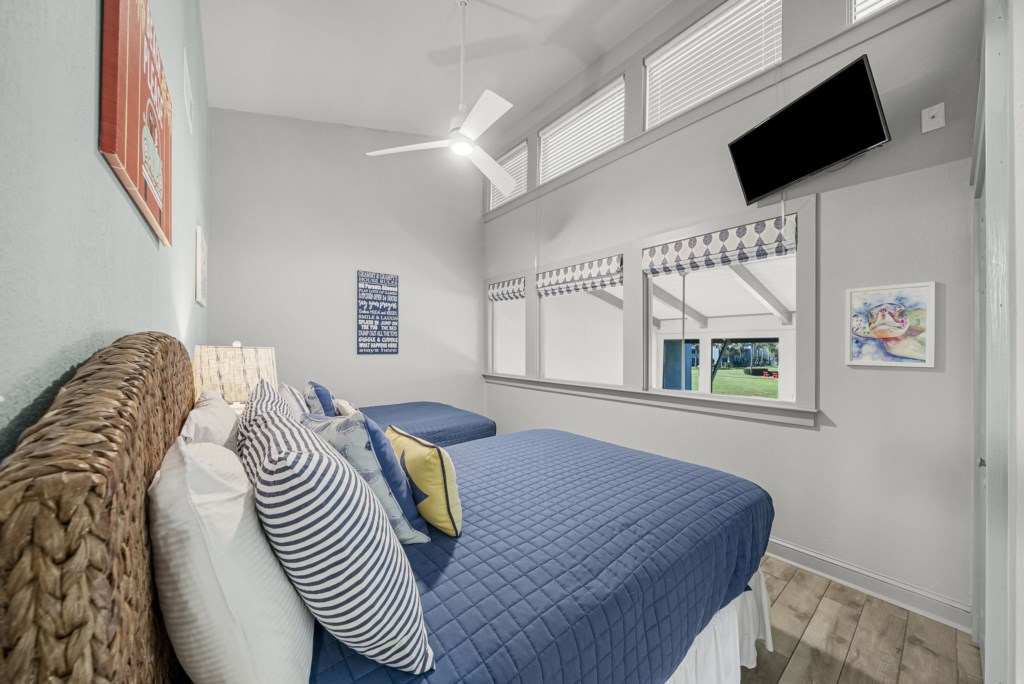 23-web-or-mls-22400FrontBeachRdUnit37-28