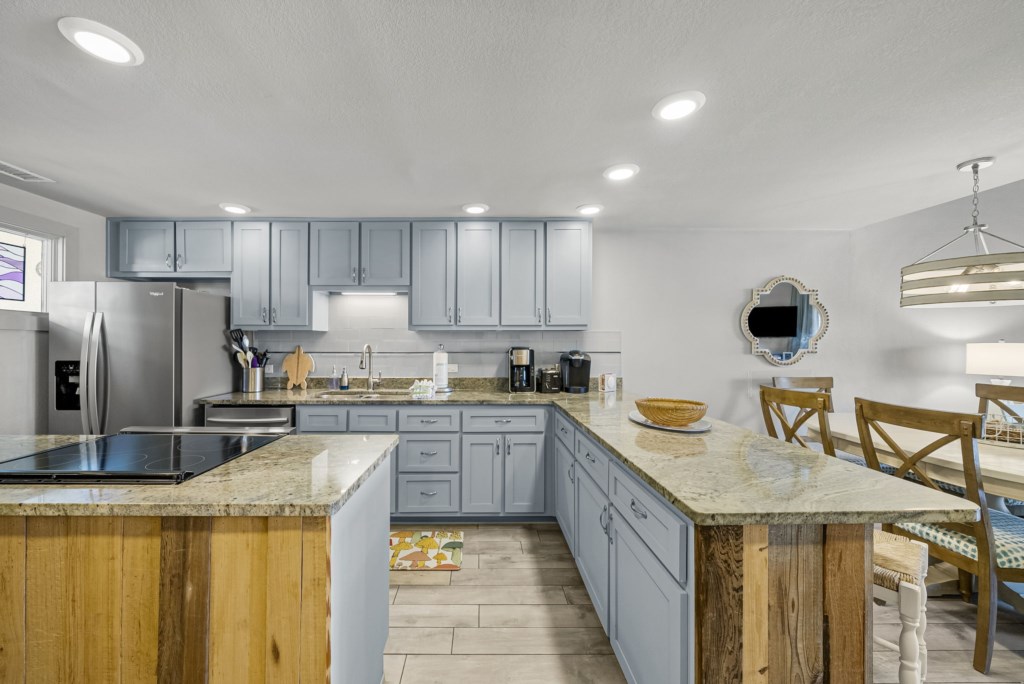 7-web-or-mls-22400FrontBeachRdUnit37-8