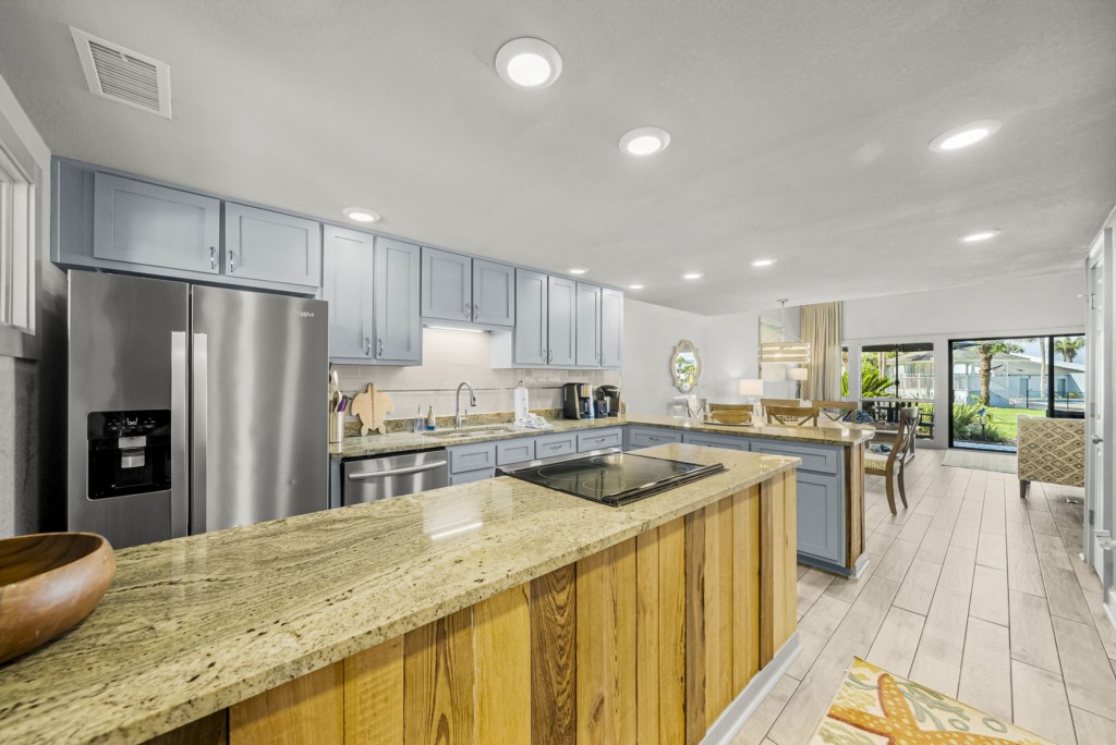 8-web-or-mls-22400FrontBeachRdUnit37-10