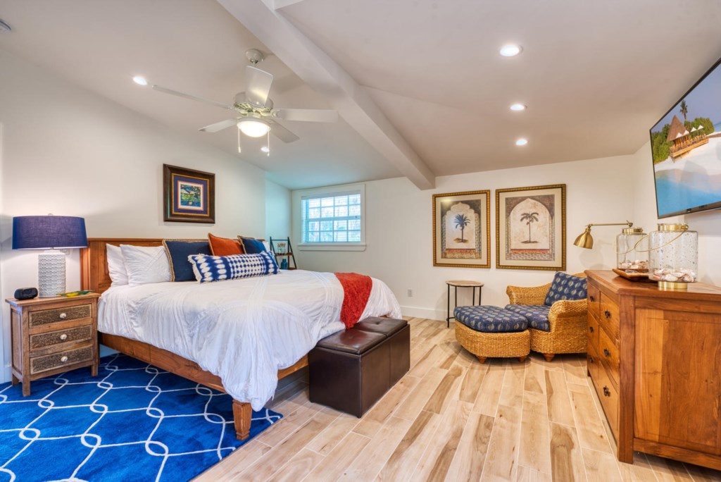 Lime-Key-Bedroom-1-of-3-Florida-Keys-Luxury-Rentals