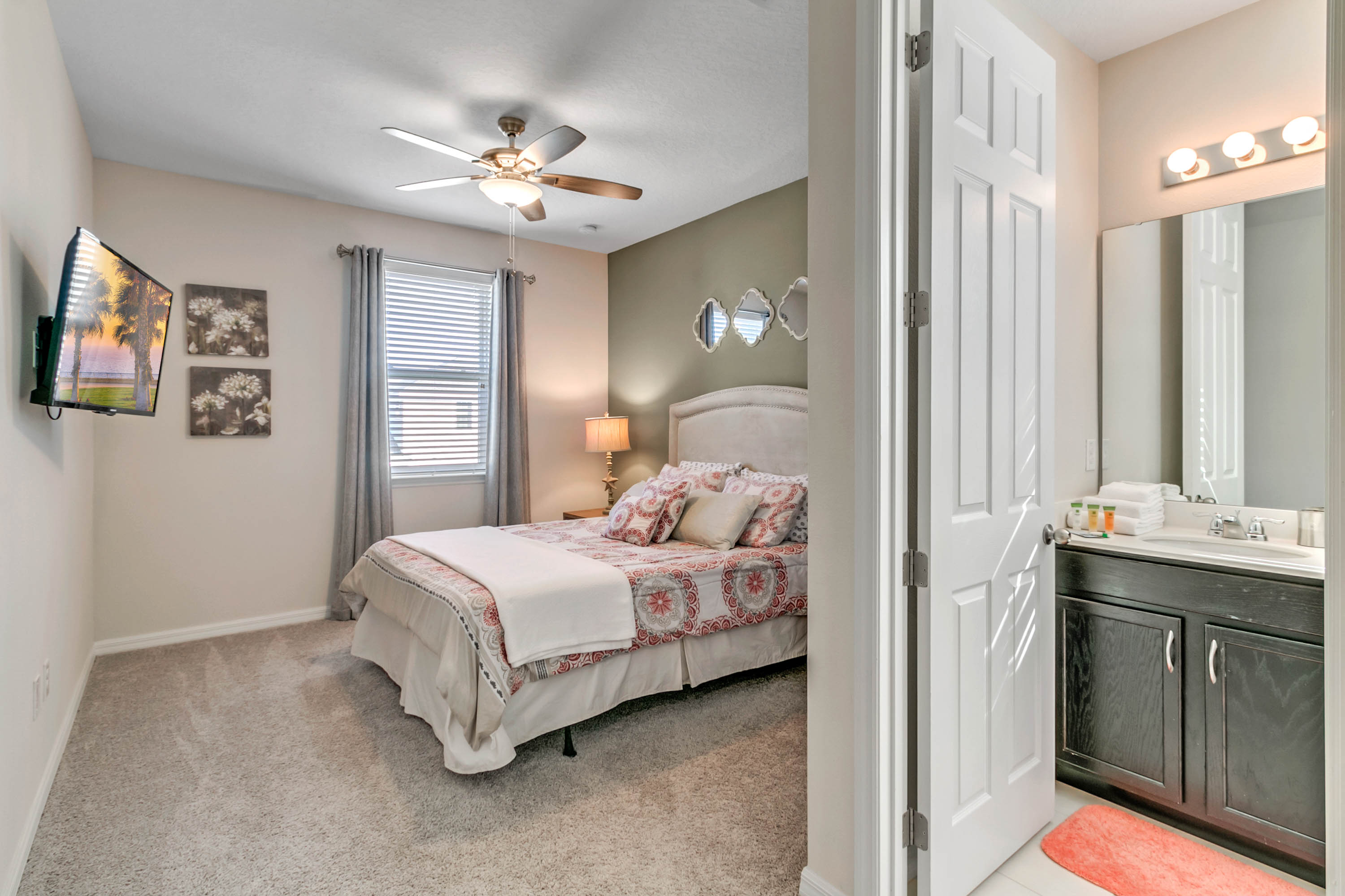 5 bedroom vacation house at Solara Resort - Image 15