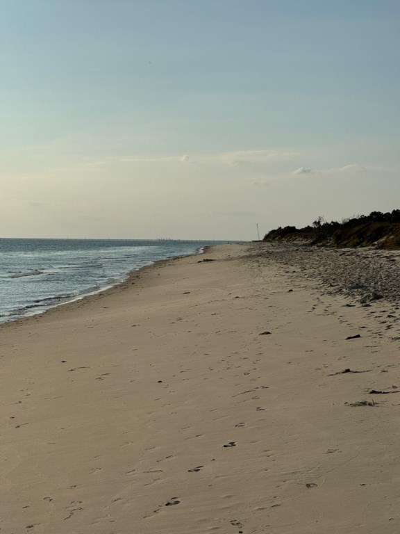 cape-charles-empty-beach-walk-sunrise