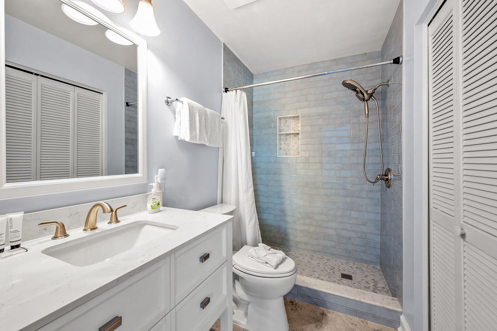 Main Bathroom with Walk-In Tile Shower