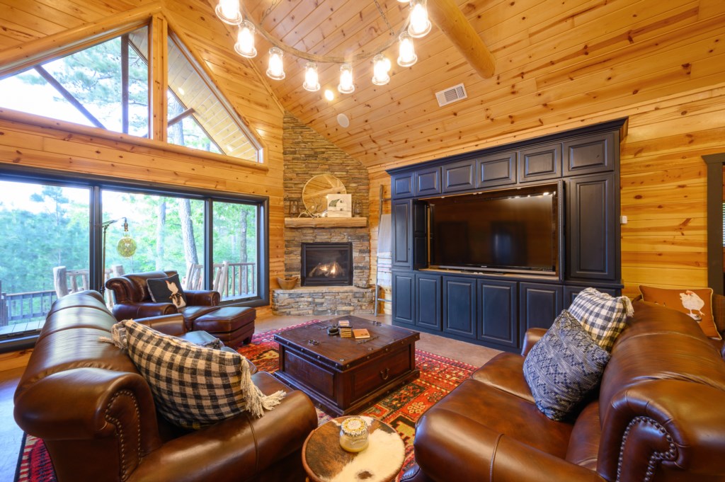 Laird's Landing Rustic Luxe Cabins Broken Bow