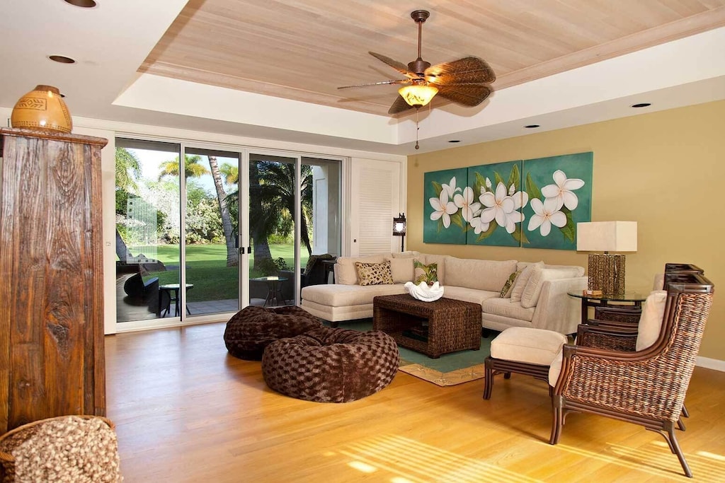 Welcome to Mauna Lani paradise! Enjoy this spacious living area for your Hawaiian getaway!