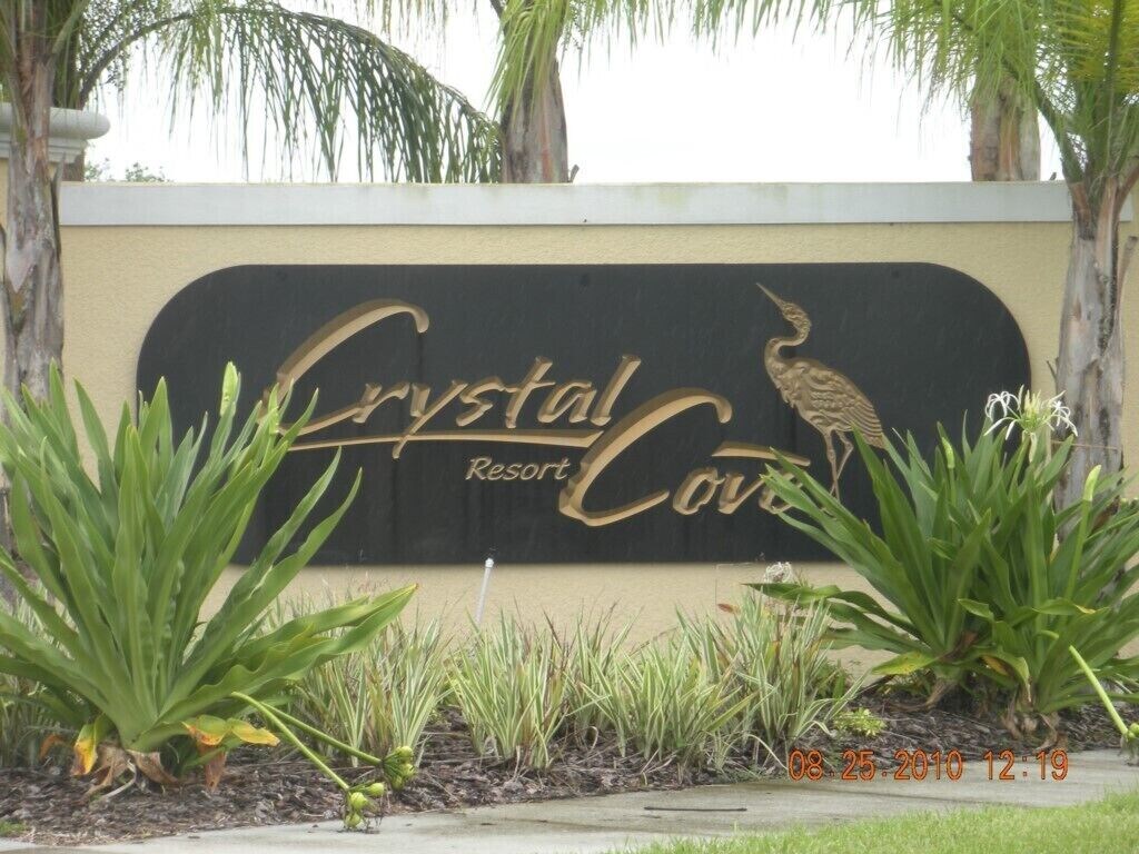 Crystal Cove Community Entrance