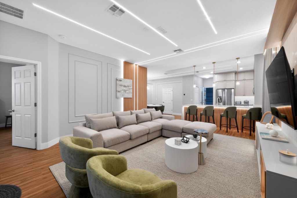 07_2658_Santosh_Cove_Kissimmee_FL_34746_USA-Living_room-DSC08157