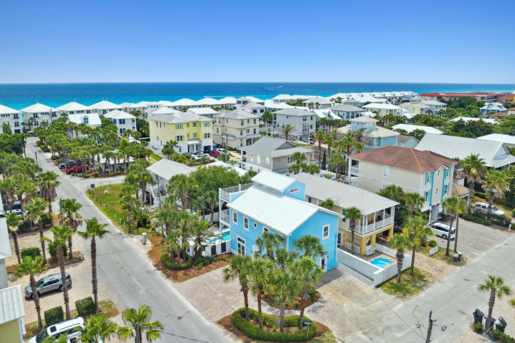 Frangista Breeze is a vacation home presented by Forever Destin Beach Rentals
