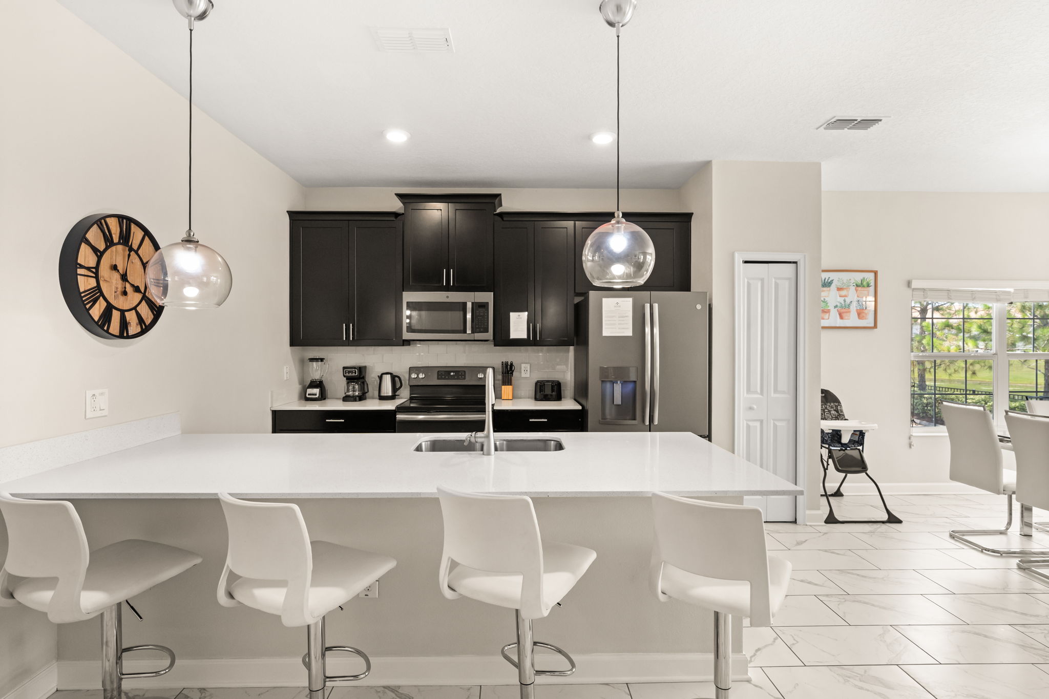 5 bedroom vacation townhouse at Storey Lake - Image 11