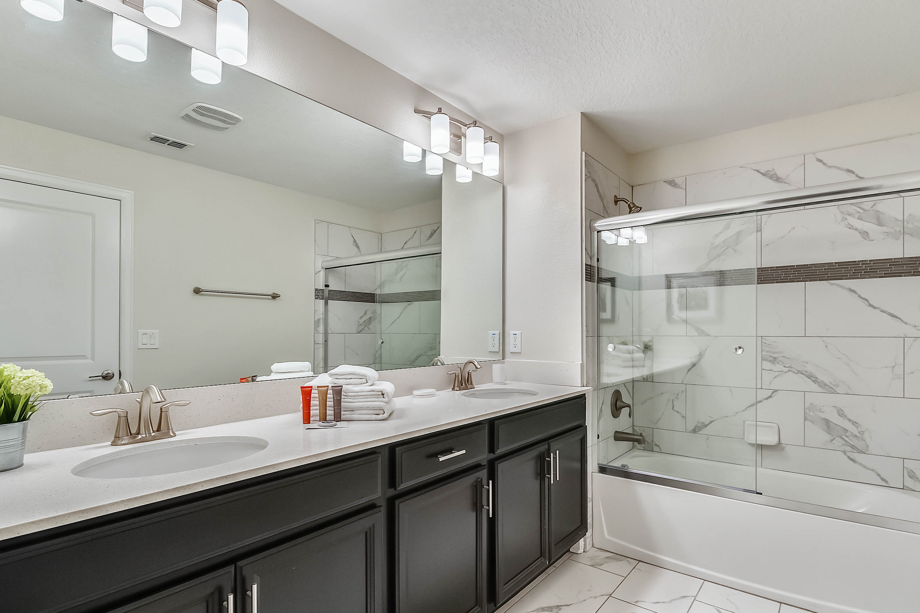 5 bedroom vacation townhouse at Storey Lake - Image 27