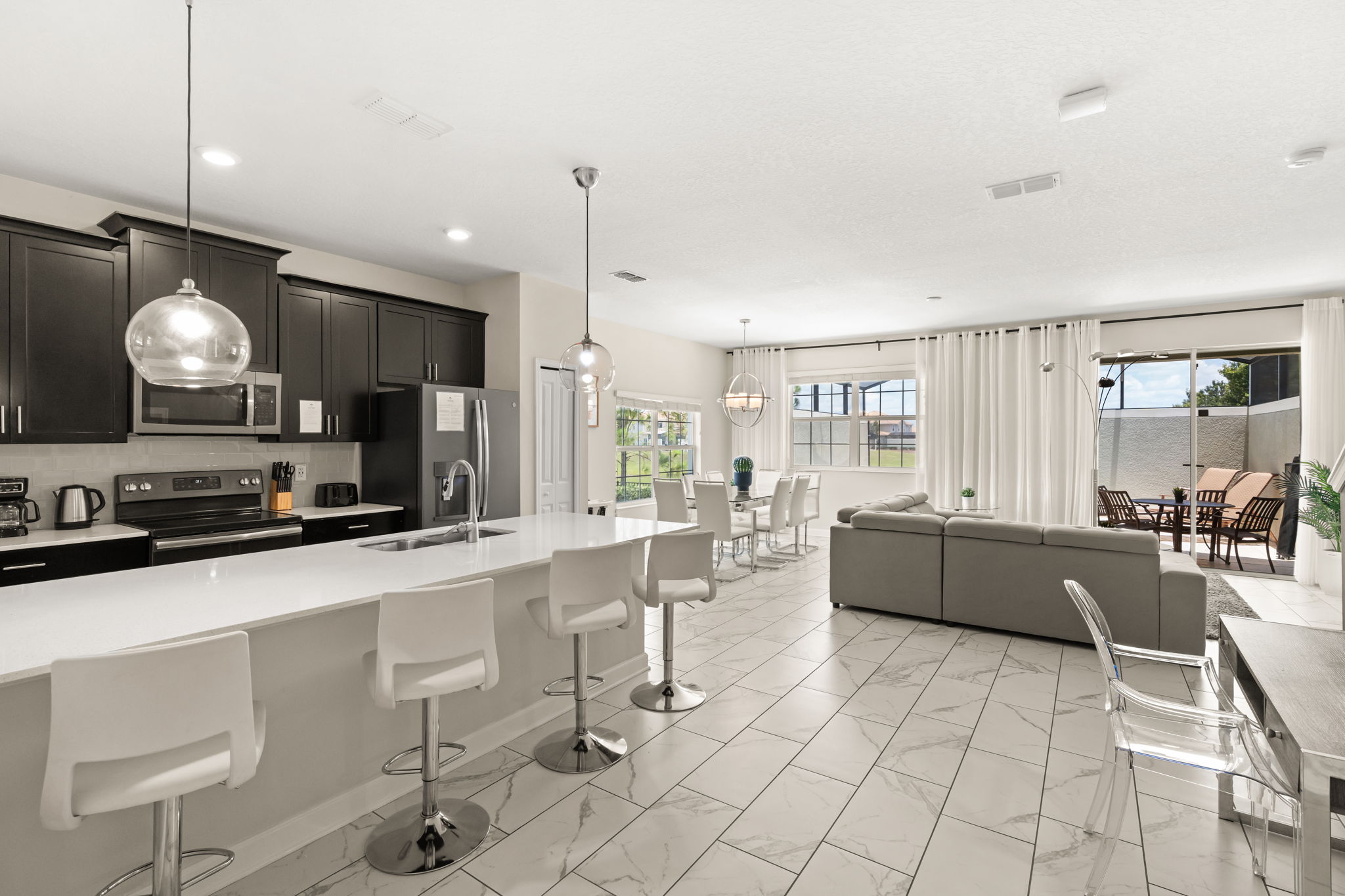 5 bedroom vacation townhouse at Storey Lake - Image 8