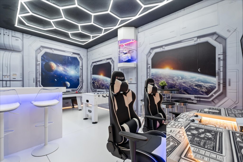 8 bedroom vacation house at Encore Resort at Reunion - Image 9