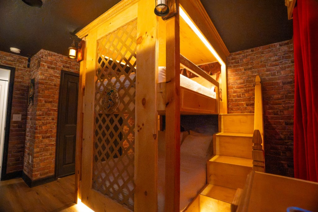 4 bedroom vacation townhouse at Storey Lake - Image 16