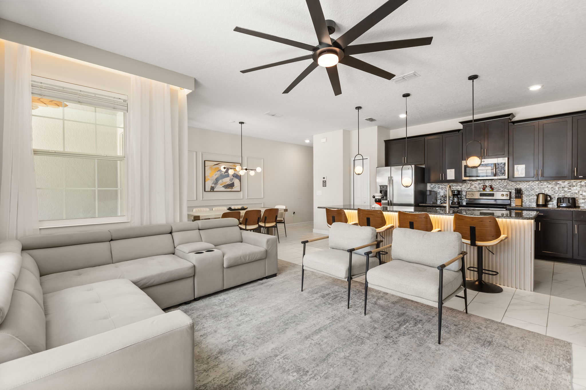 4 bedroom vacation townhouse at Storey Lake - Image 1