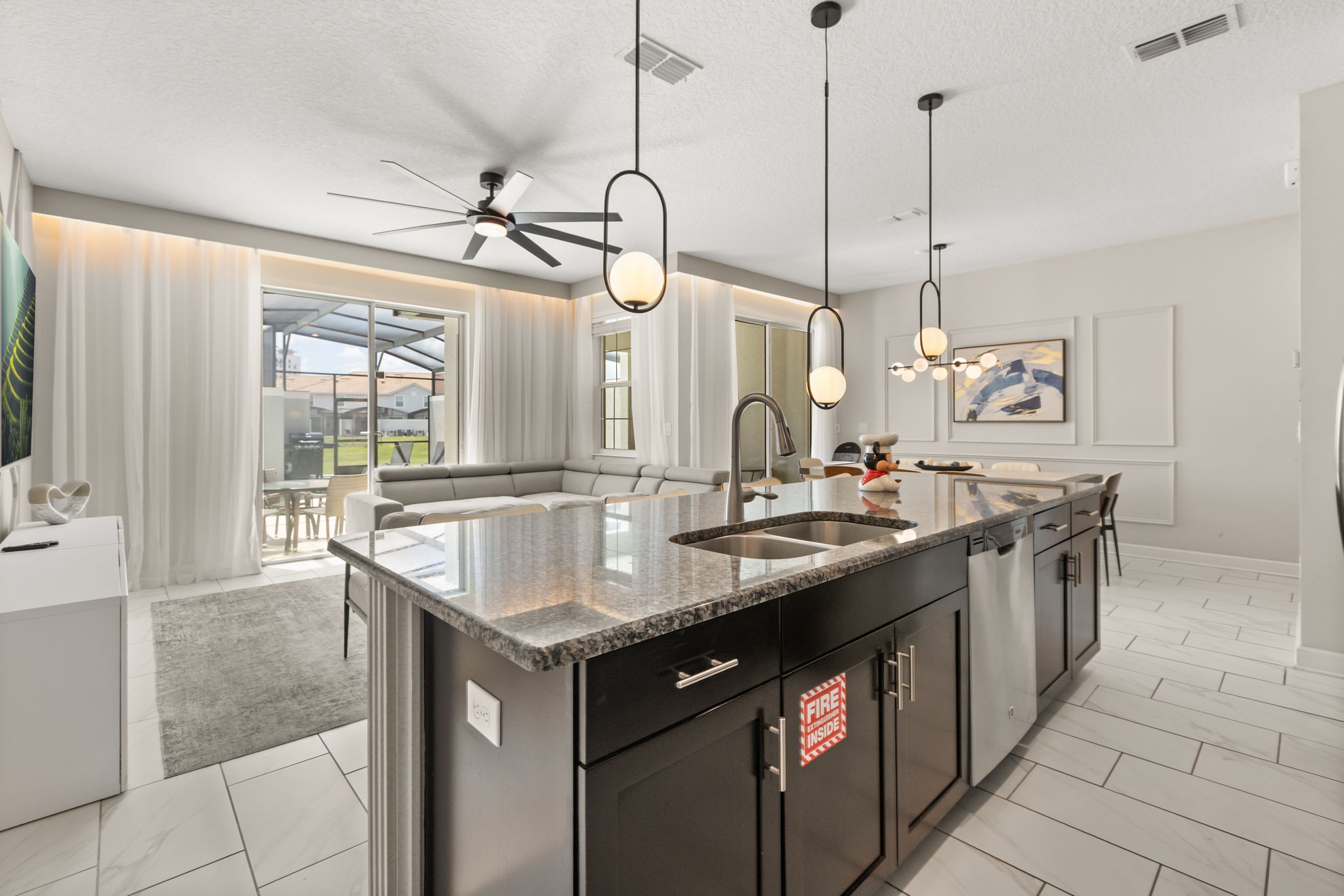 4 bedroom vacation townhouse at Storey Lake - Image 11