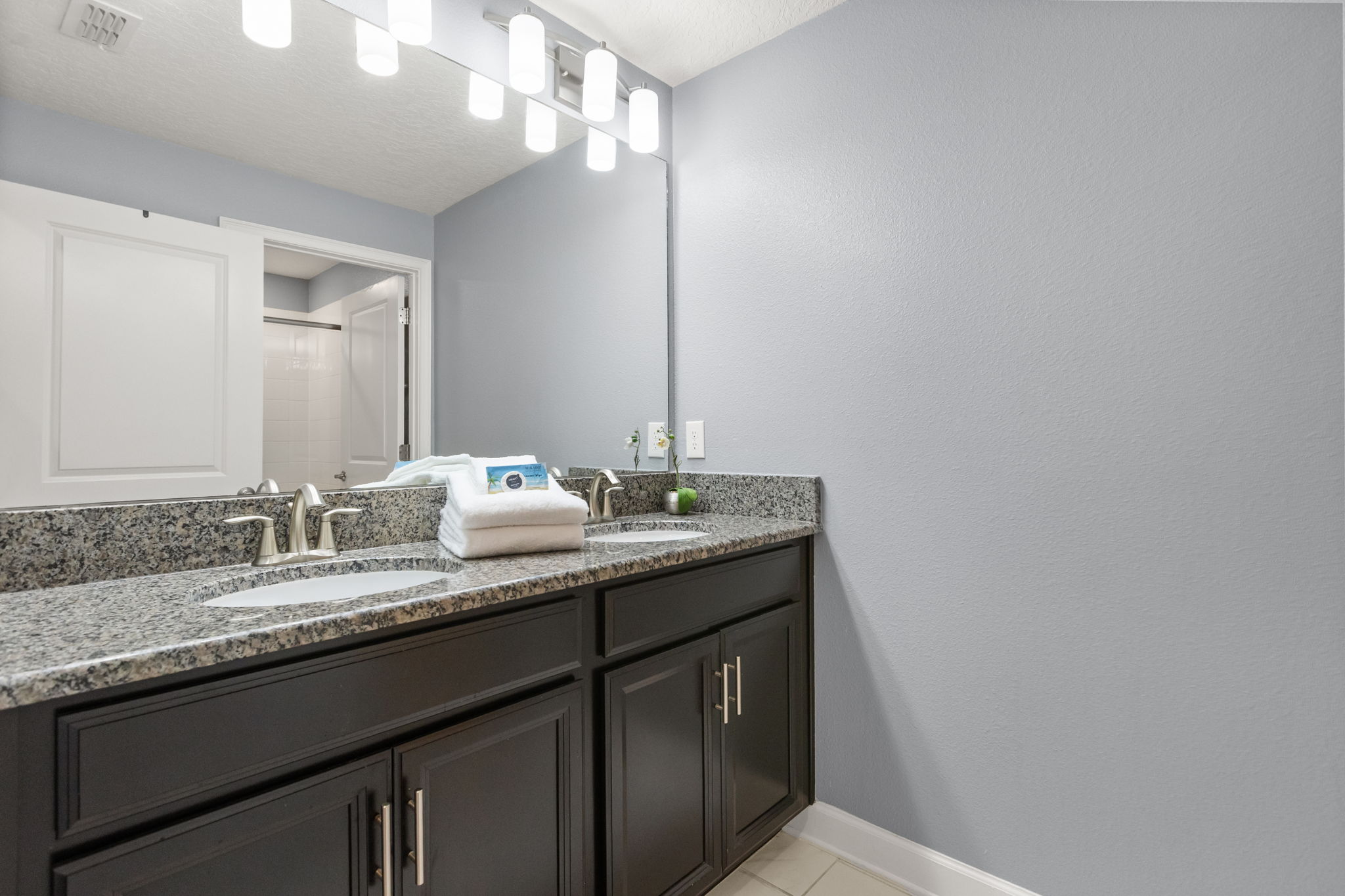 4 bedroom vacation townhouse at Storey Lake - Image 34