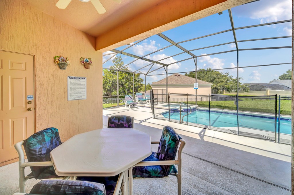 Spacious Private Pool with Direct Access to Master Bathroom
