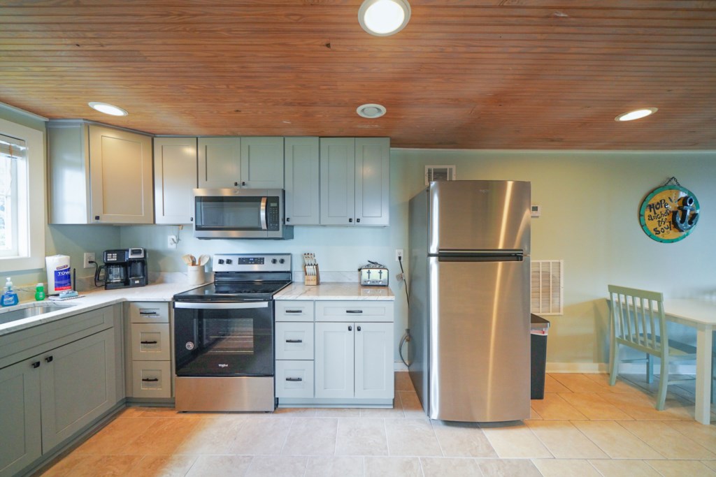 The Lower Bungalow; fully functional kitchen with all major appliances 