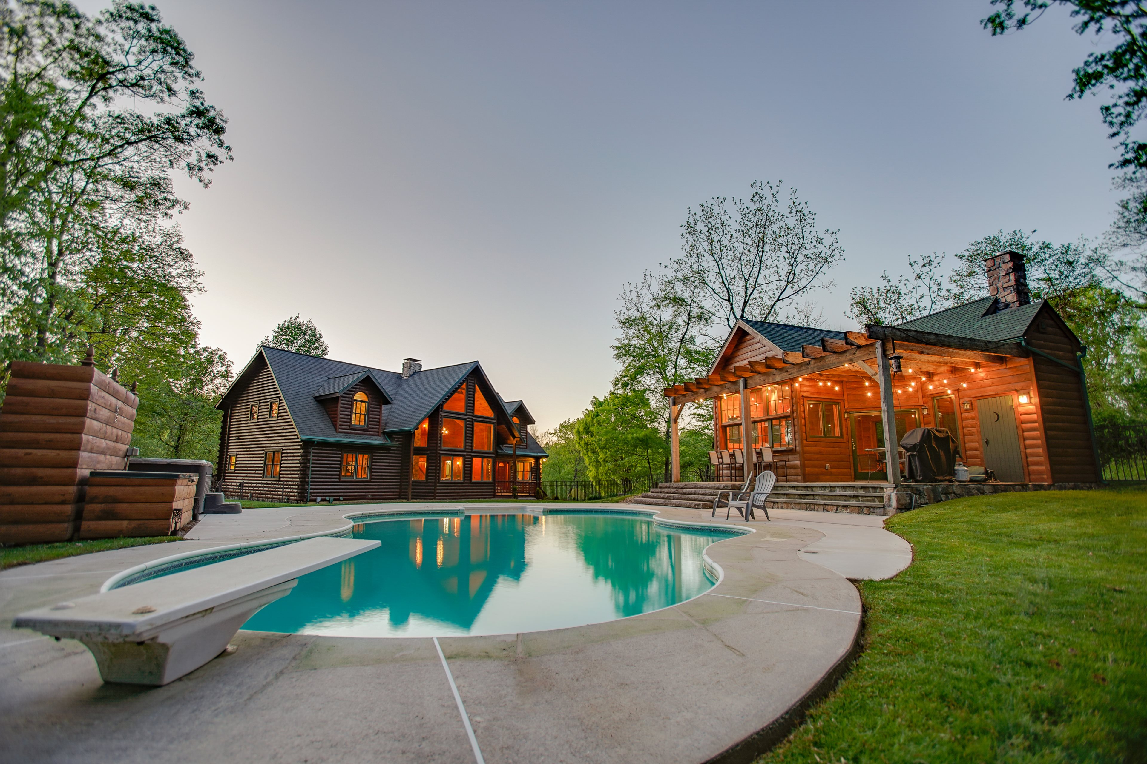 Mountain Top Cabin BNB Breeze