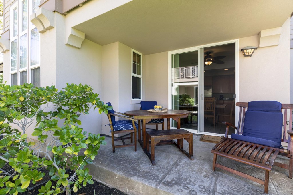Relax on the outdoor lanai