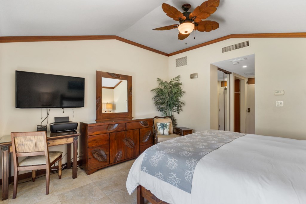 Guest Bedroom with king size bed, central AC, TV for streaming service and open up to the lanai