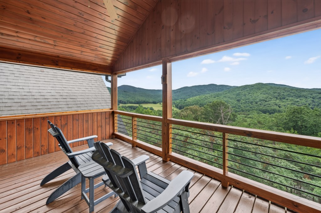 Relax on the private deck with stunning mountain views and fresh air.
