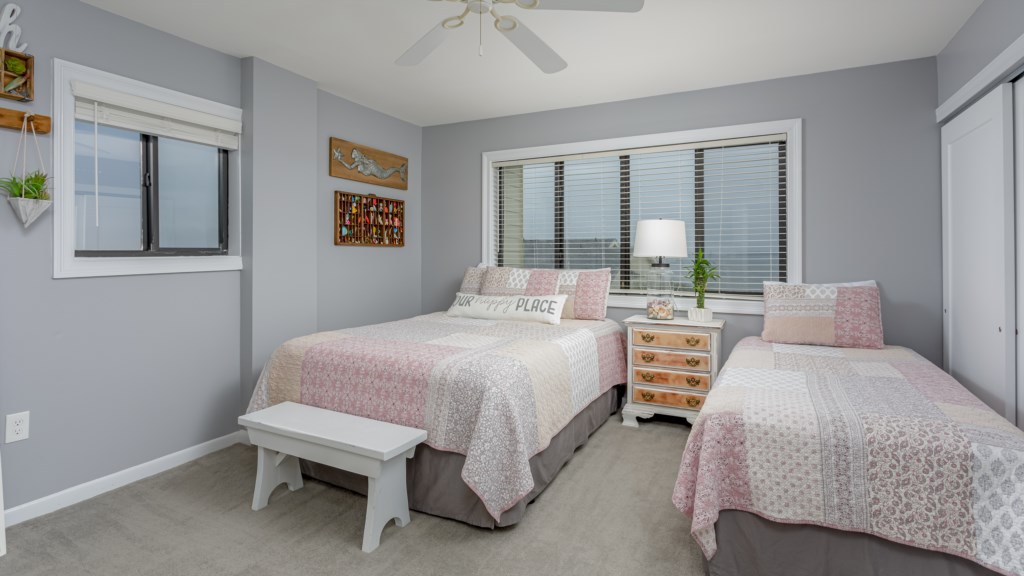 Second bedroom with queen and twin bed