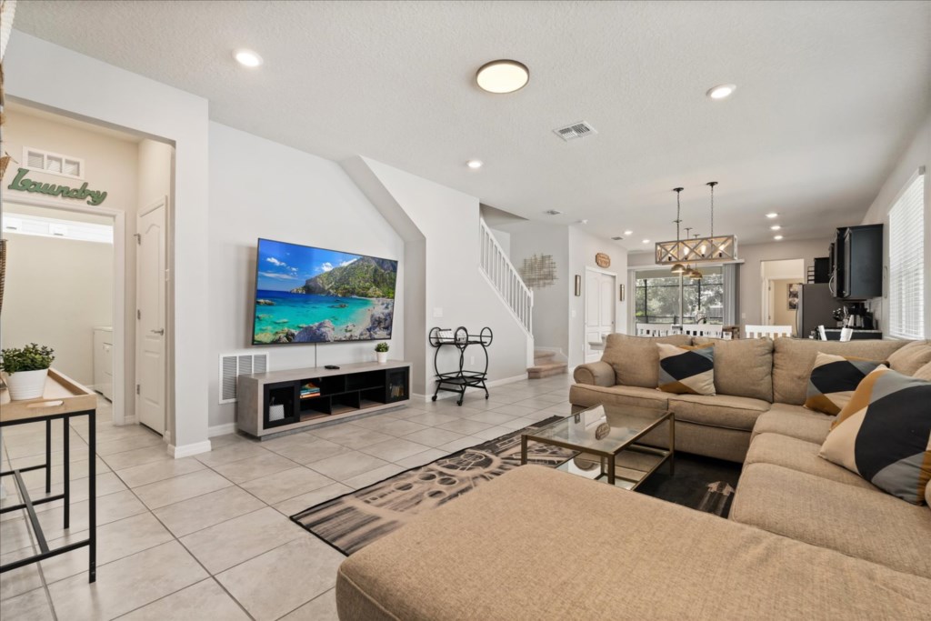 5 BED | 5.5 BATH Villa & POOL 7299Oakmoss