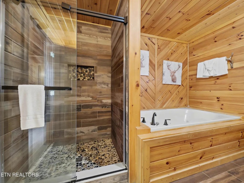 2 bedroom vacation cabin at Shagbark - Image 30