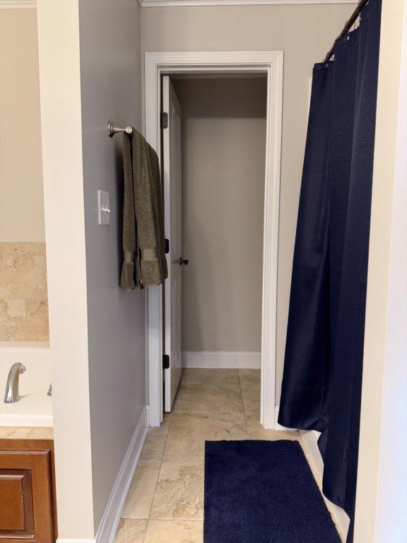 Leesburge Escape master bathroom shower