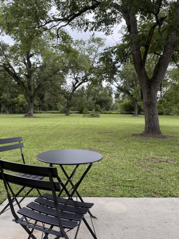 Leesburge Escape outdoor space 2