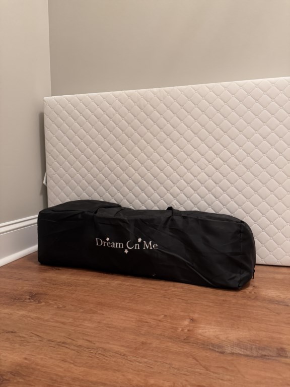 Leesburge Escape pack n play