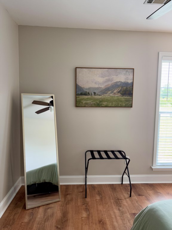 Leesburge Escape sage queen bedroom 2