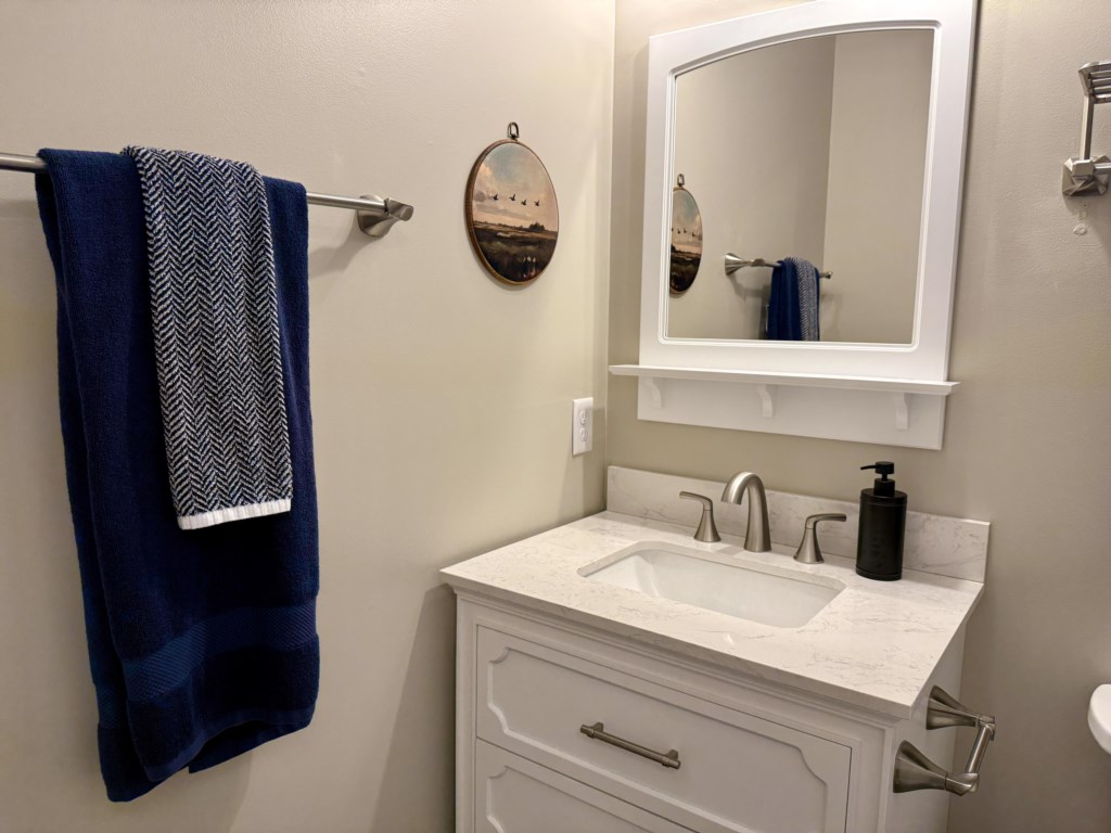 116 west club dr bathroom 2
