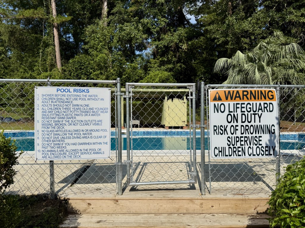 116 west club dr fenced pool