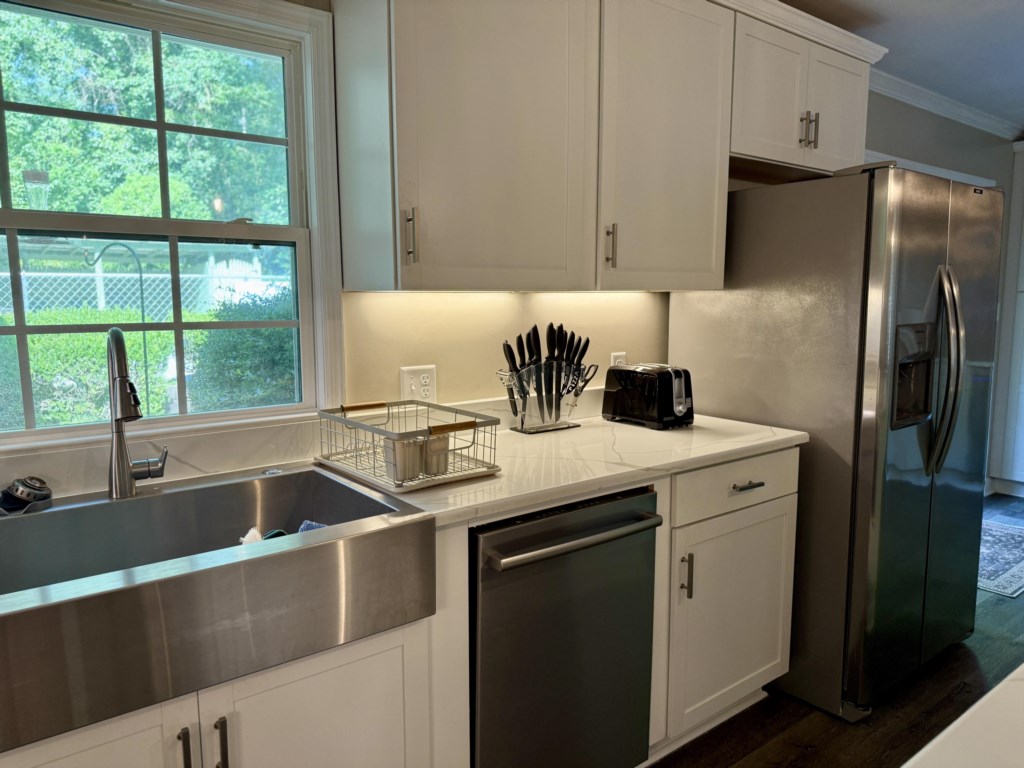 116 west club dr kitchen sink