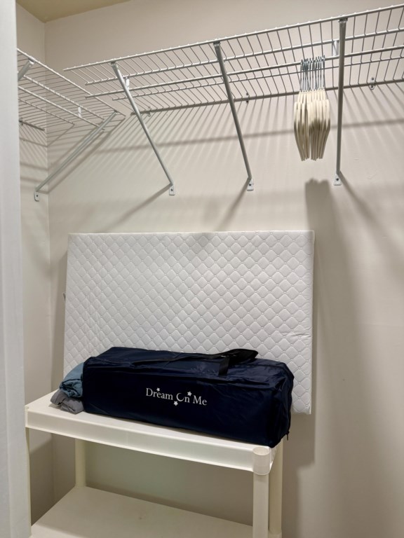 116 west club dr pack-n-play