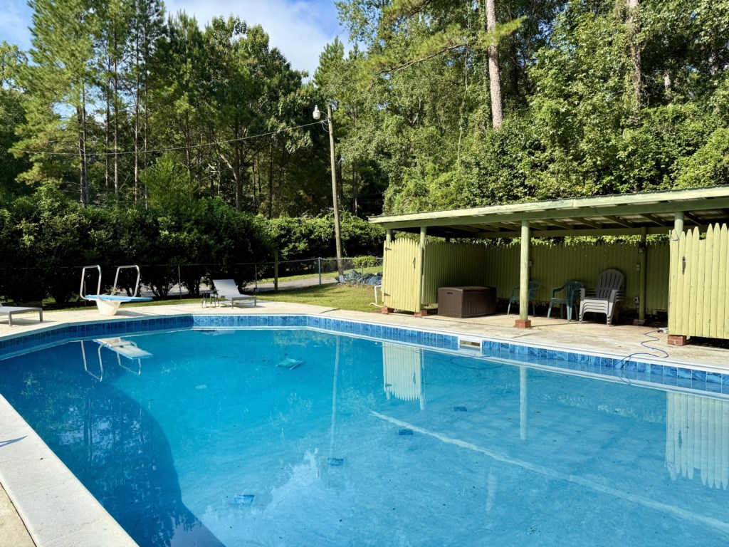 116 west club dr pool 3