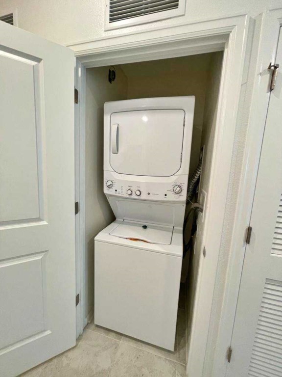 Wahser and dryer in unit