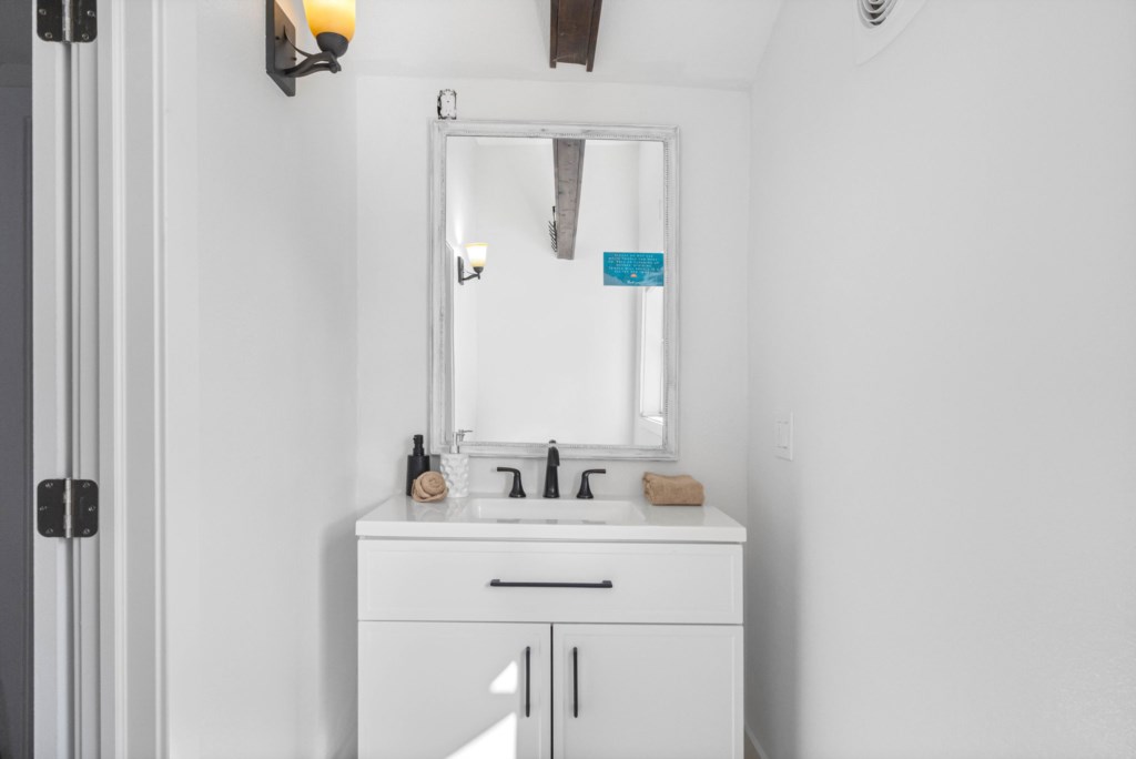 12-web-or-mls-1501GulfBlvd,IndianRocksBeach,FL-11