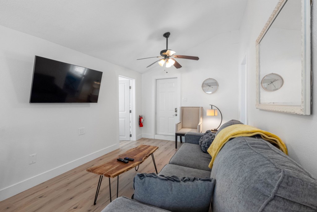 17-web-or-mls-1501GulfBlvd,IndianRocksBeach,FL-16