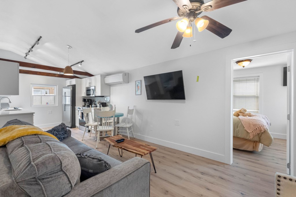 21-web-or-mls-1501GulfBlvd,IndianRocksBeach,FL-20