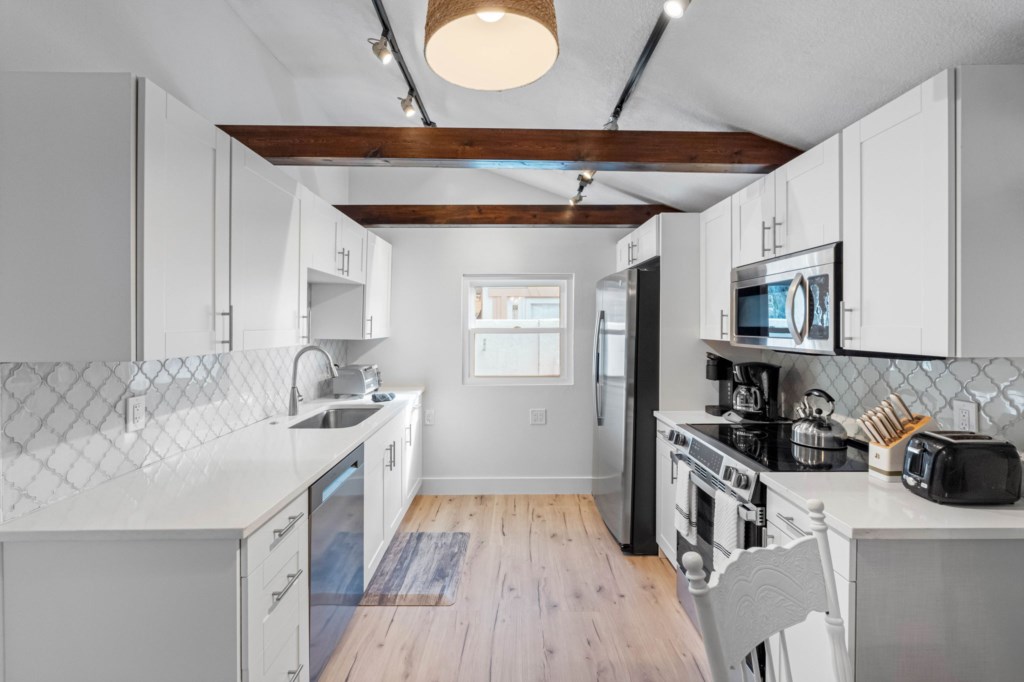 22-web-or-mls-1501GulfBlvd,IndianRocksBeach,FL-21