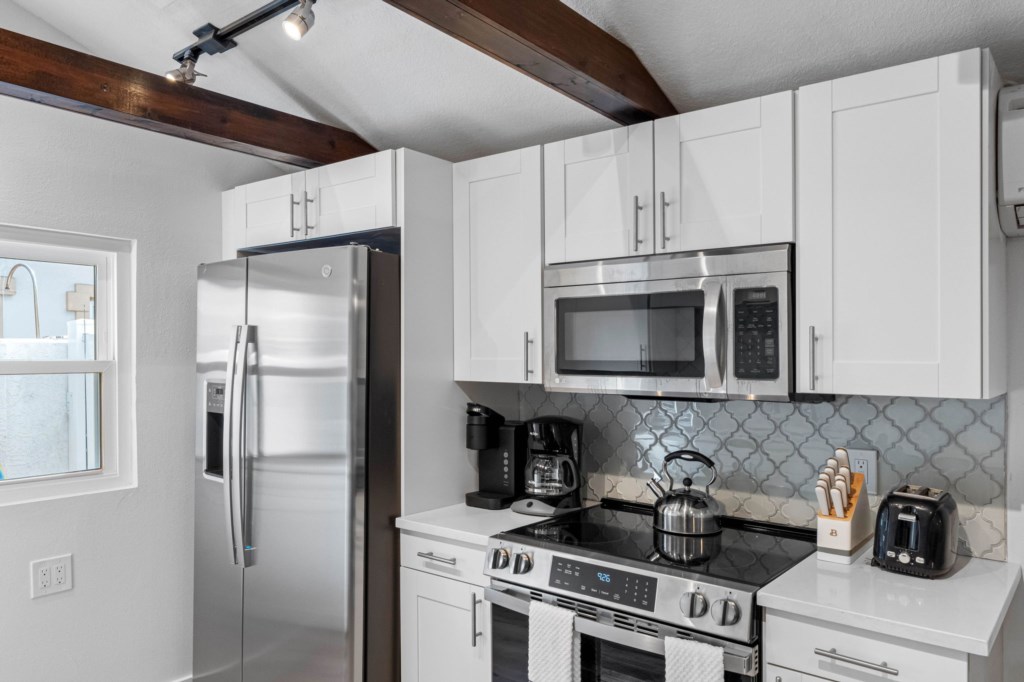 23-web-or-mls-1501GulfBlvd,IndianRocksBeach,FL-22