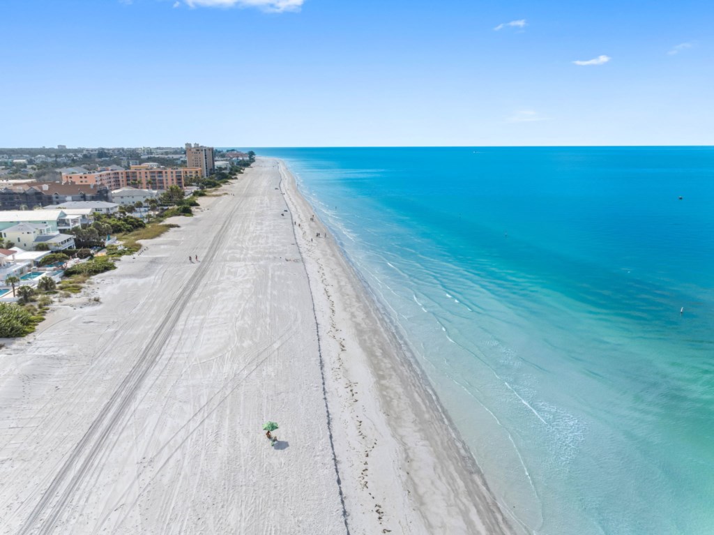 17-web-or-mls-20515thAve,IndianRocksBeach,FL-17