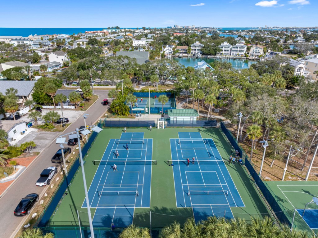 29-web-or-mls-20515thAve,IndianRocksBeach,FL-25