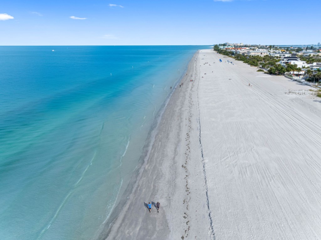 18-web-or-mls-20515thAve,IndianRocksBeach,FL-18