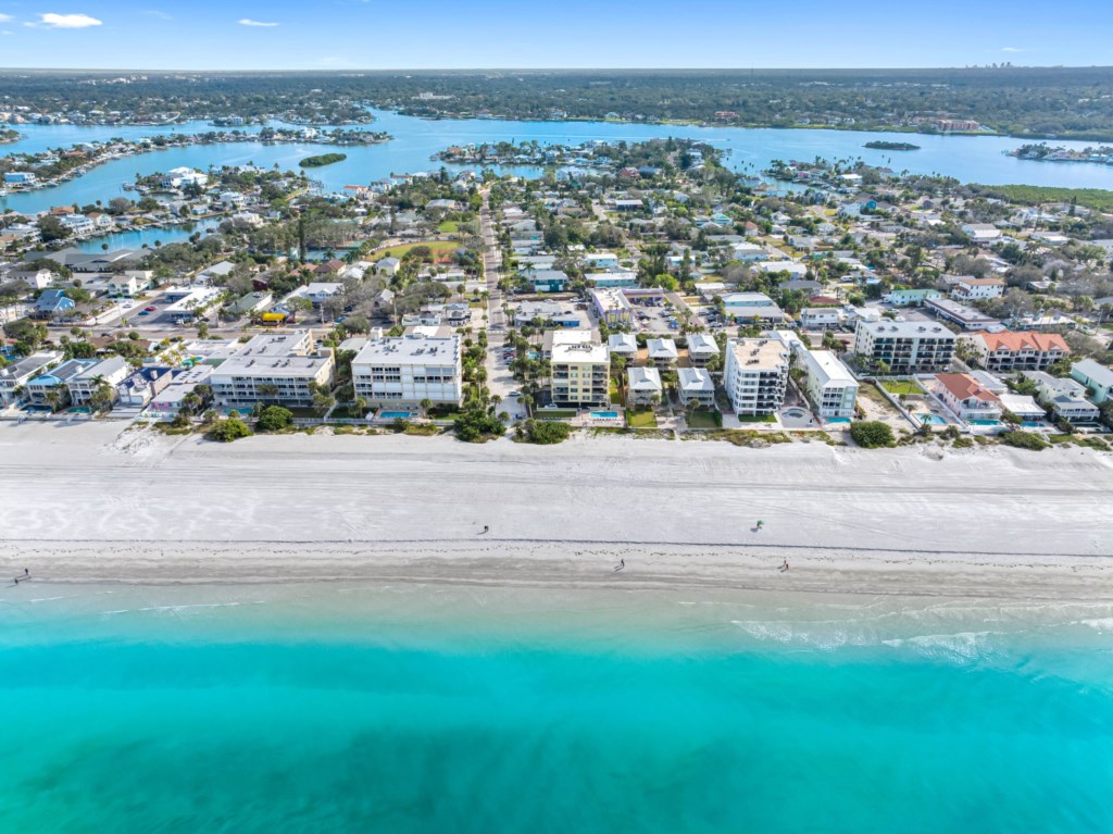 22-web-or-mls-20515thAve,IndianRocksBeach,FL-20